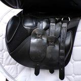 Kent & Masters  S-Series Jump Saddle (MJJ) (adjustable), 17" Black (SKU530)