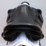 Voltaire Essentials Monoflap Jump saddle, 17" Black, Adjustable (SKU346)