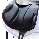 Voltaire Essentials Monoflap Jump saddle, 17" Black, Adjustable (SKU346)