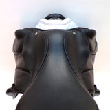 Voltaire Essentials Monoflap Jump saddle, 17" Black, Adjustable (SKU346)