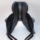 Voltaire Essentials Monoflap Jump saddle, 17" Black, Adjustable (SKU346)