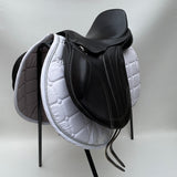 GFS Premier Monoflap Jump Saddle, Adjustable Gullet - 17.5" Black (SKU296)