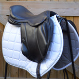 Silhouette monoflap event / jump Insignia saddle, 17" Wide, Brown (SKU131)