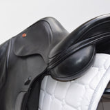 Kent & Masters  S-Series Jump Saddle (MJJ) (adjustable), 17" Black (SKU234)