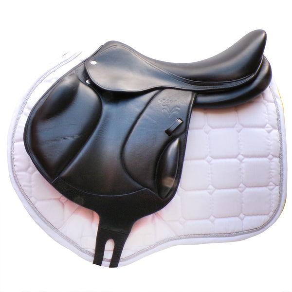Voltaire Essentials Monoflap Jump saddle, 17" Black, Adjustable (SKU346) - BUY IT NOW