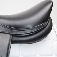 Voltaire Essentials 17.5" Monoflap Jump saddle, Black, Adjustable (SKU336) - BUY IT NOW