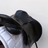Kent and Masters Pony Club Long Leg saddle, Adjustable Gullet, 16.5", Black (SKU373)