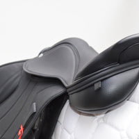 Albion K4 Sport Dual-Flap Jump saddle - 17" MW  (Adjusta Model) Black (SKU424) NEW - BUY IT NOW