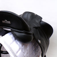 Bates Innova Dressage Saddle (Flocked) - Size 1 (17-17.5") Black (Easy Change System) (SKU417) - BUY IT NOW